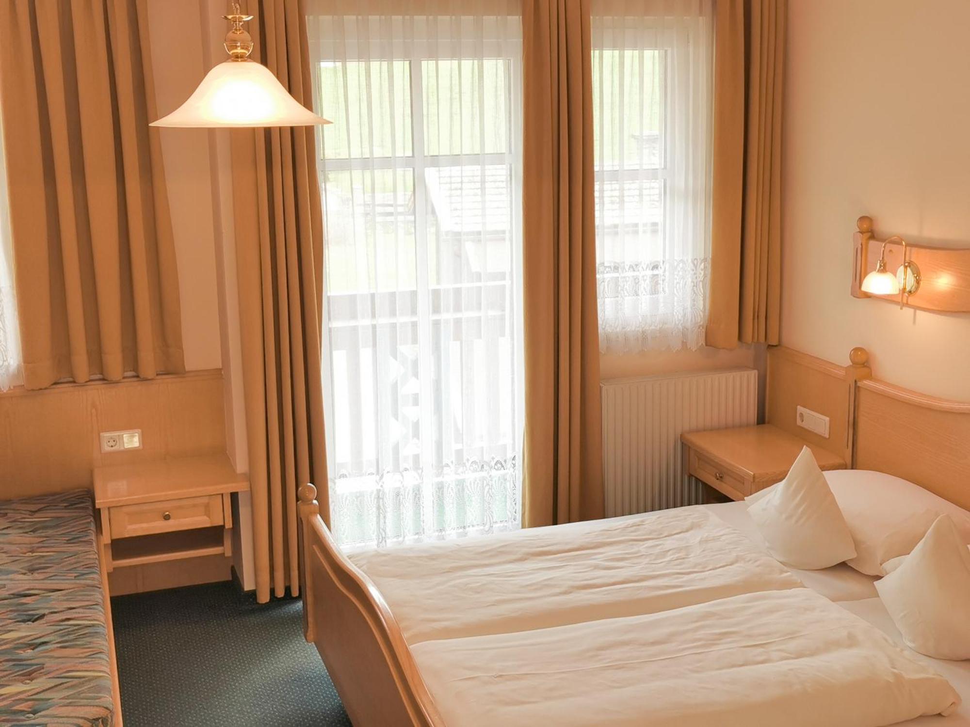 Vital-&Familienhotel Angerwirt Kleinarl Zimmer foto